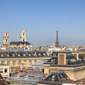 Saint Pierre ** Paris