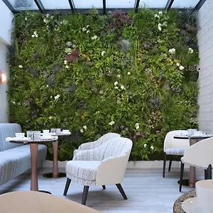 Dress Code Hotel