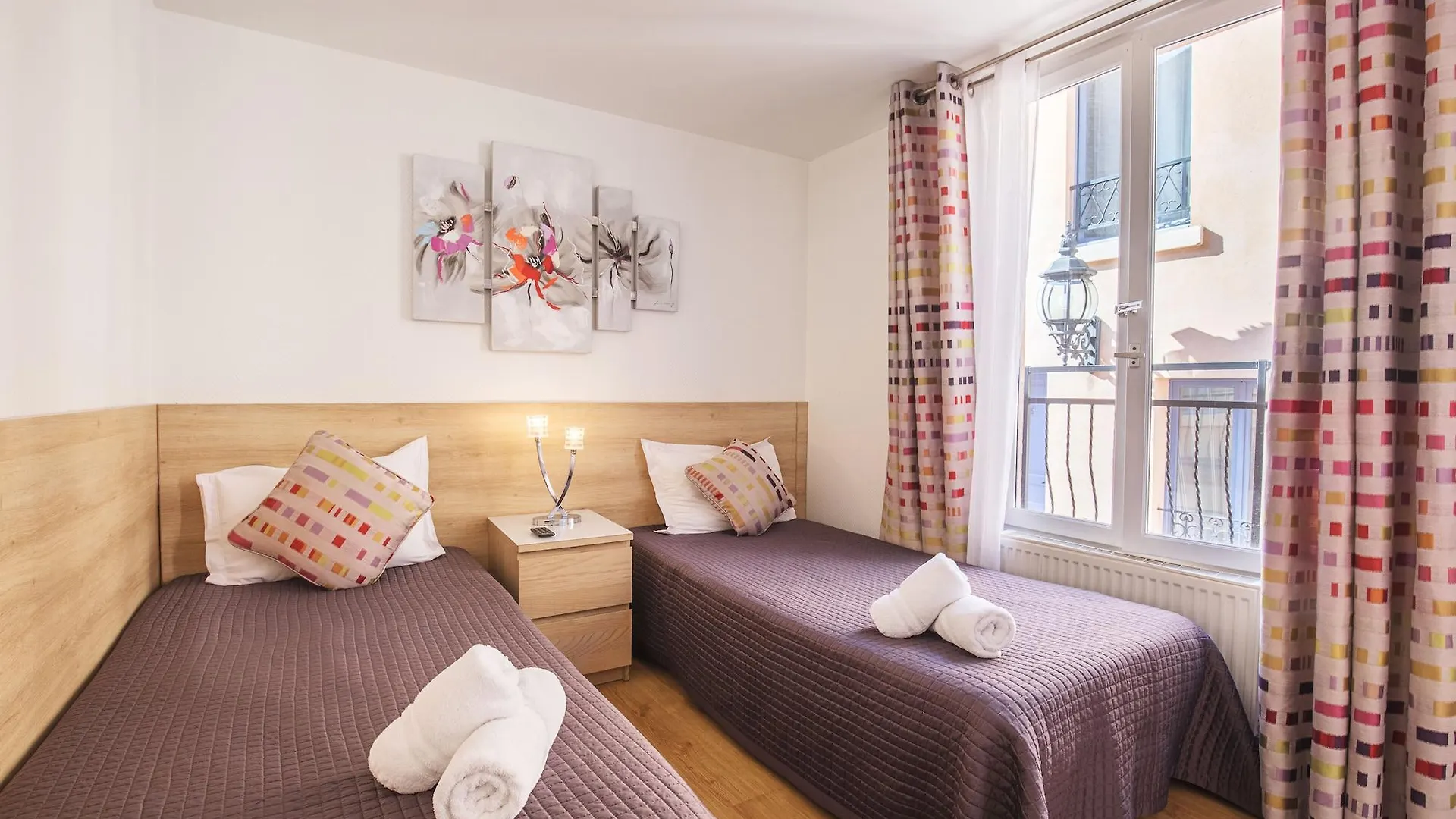 ** Aparthotel Hotel De L'Horloge Paris France