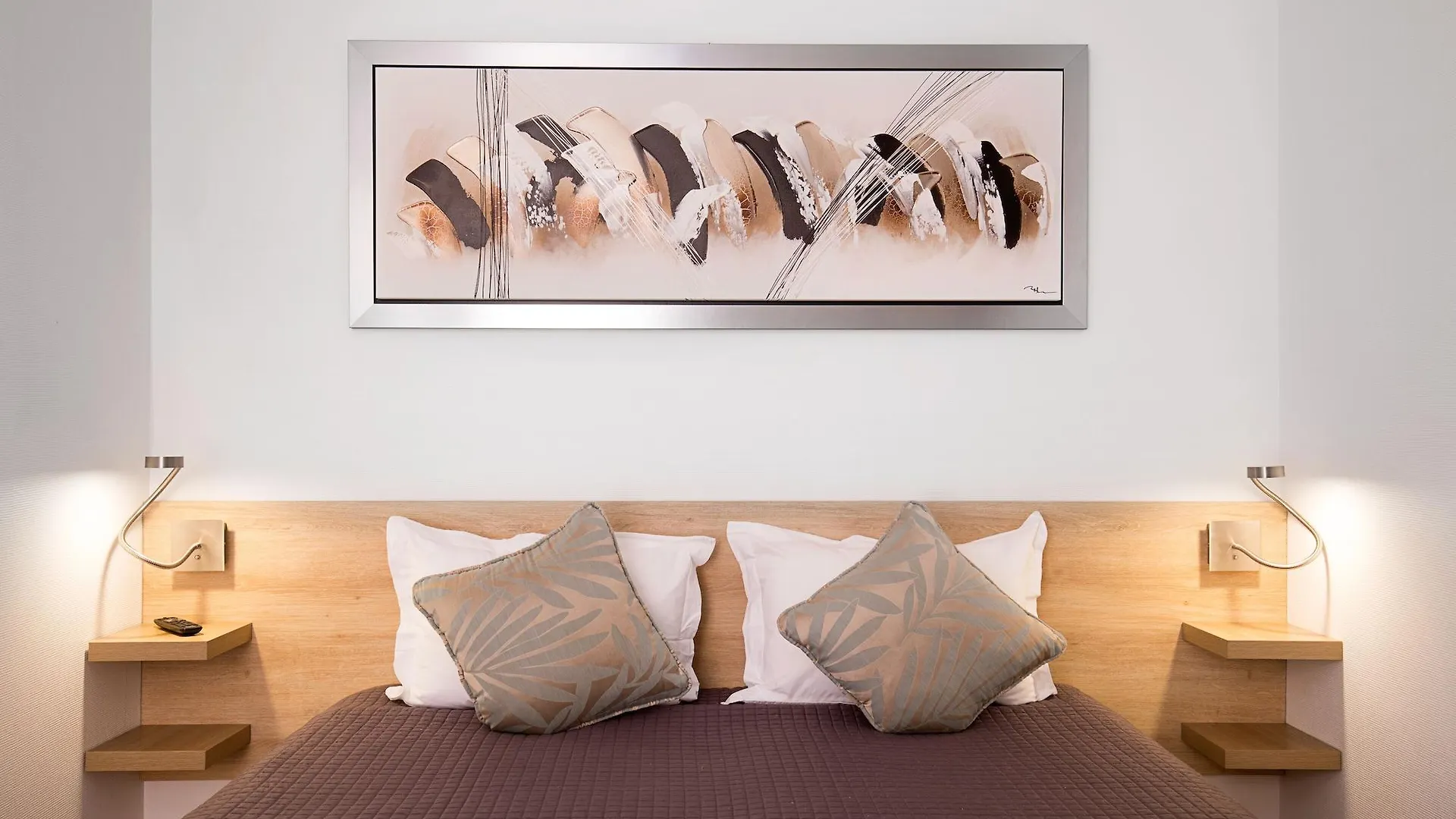 Hotel De L'Horloge Paris Aparthotel