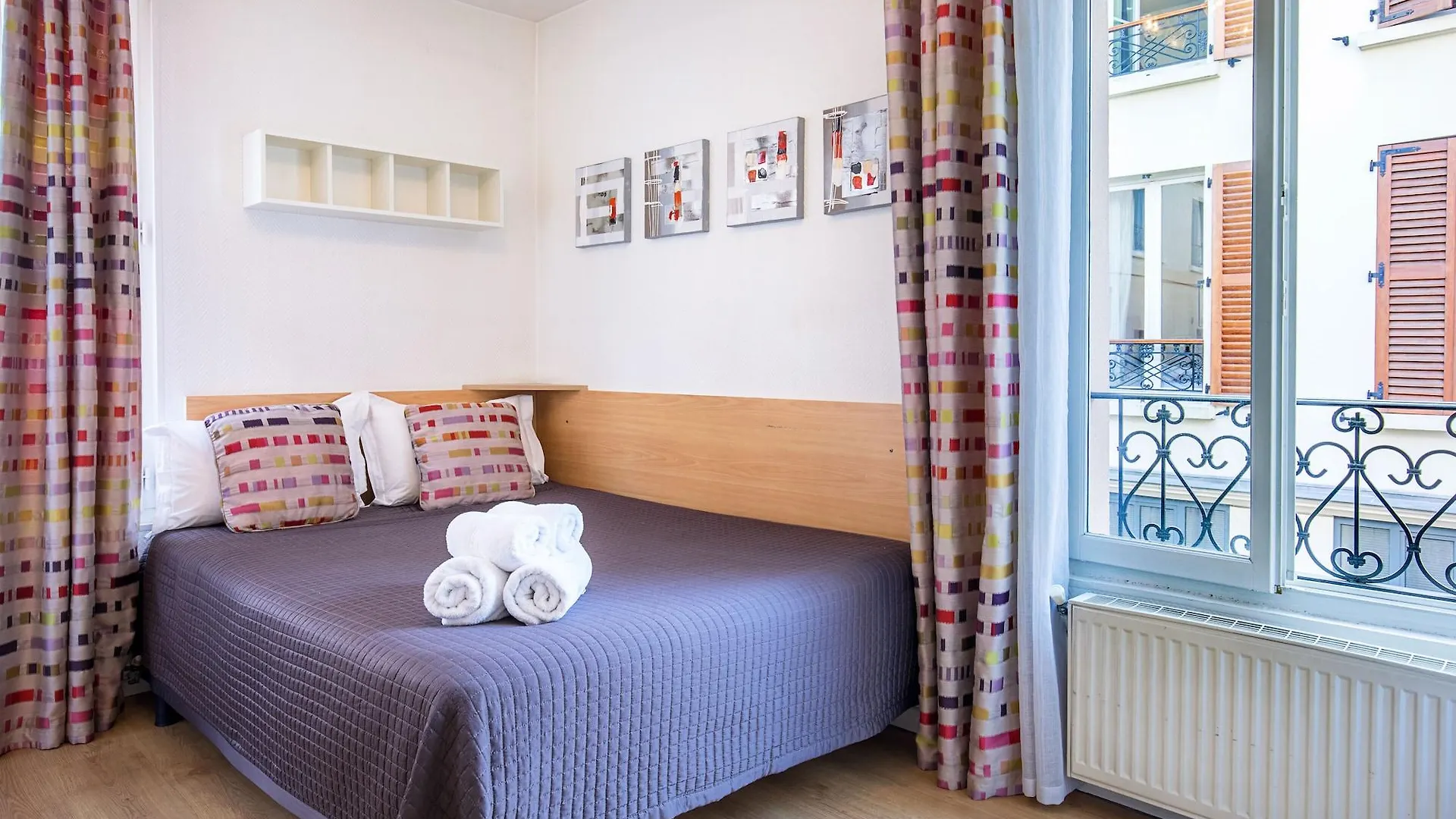 Hotel De L'Horloge Paris Aparthotel